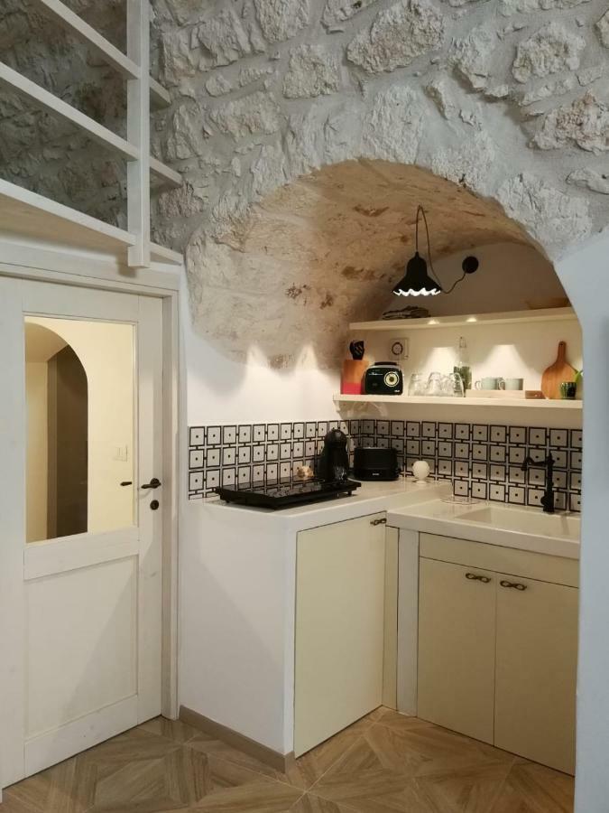 Solis Domus - Meridies Остуні Екстер'єр фото